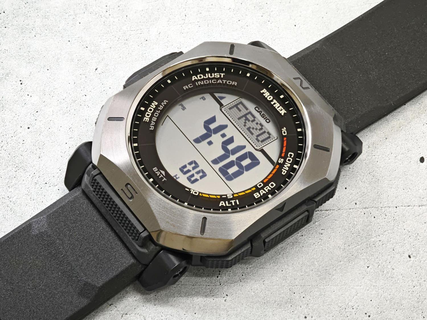 カシオ プロトレック PRW-69Y-1JF 角型デジタル タフソーラー 電波時計 トリプルセンサー デュプレックスLCD クライマーライン 登山 キャンプ CASIO PRO TREK 【0426】