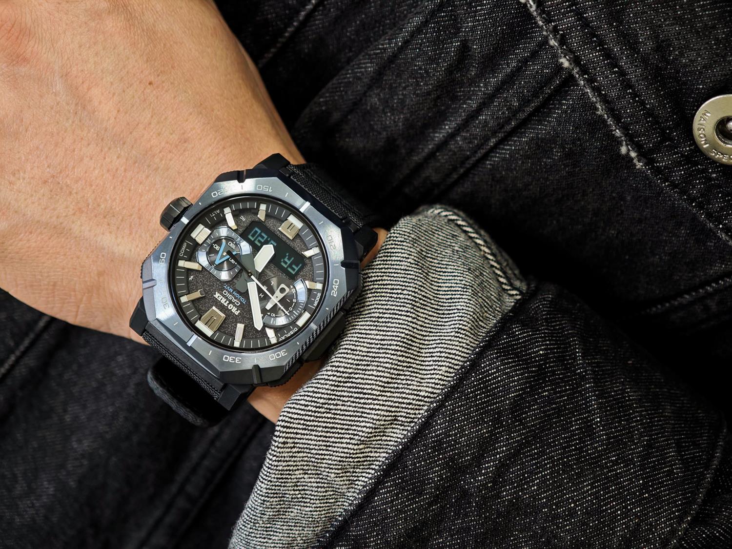 カシオ プロトレック PRW-B1000B-2JF ヨセミテカラー ブルー タフソーラー 電波時計 Bluetooth連携 トリプルセンサー サファイアガラス クライマーライン CASIO PRO TREK 【0426】