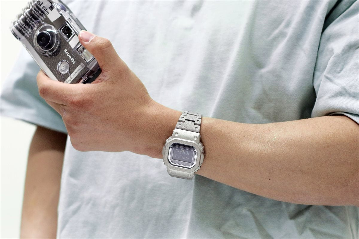 カシオ Gショック  GMW-B5000PS-1JR G-SHOCK 40周年限定 RECRYSTALLIZED フルメタル  スマートフォンリンク G-SHOCK CASIO